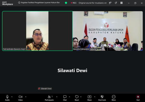Tangkapan layar kegiatan Fasilitasi Pengelolaan Layanan Hukum di Bawaslu Kabupaten Natuna yang menghadirkan Anggota Bawaslu Provinsi Kepulaun Riau Febriadinata sebagai narasumber (20/08/2026)