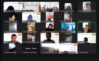 Peserta kegiatan Pendidikan Pengawas Partisipatif (P2P) Daring pada saat mengikuti pembekalan yang disampaikan oleh ketua dan anggota Bawaslu Provinsi Kepulauan Riau (08/11/2025)
